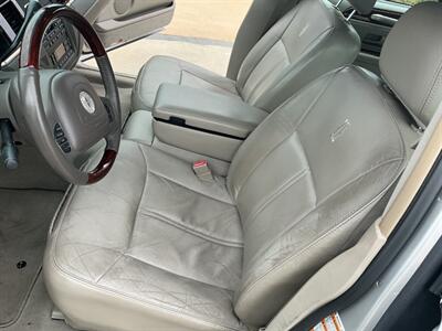 2003 Lincoln Town Car Cartier L - Photo 26 - Escondido, CA 92029