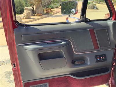 1991 Ford Bronco Silver Anniversary Edition   - Photo 23 - Escondido, CA 92029