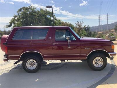 1991 Ford Bronco Silver Anniversary Edition   - Photo 5 - Escondido, CA 92029
