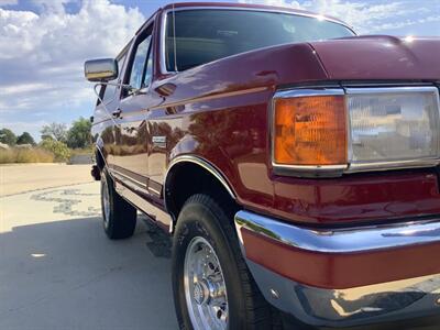 1991 Ford Bronco Silver Anniversary Edition   - Photo 8 - Escondido, CA 92029