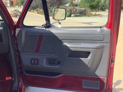 1991 Ford Bronco Silver Anniversary Edition   - Photo 27 - Escondido, CA 92029