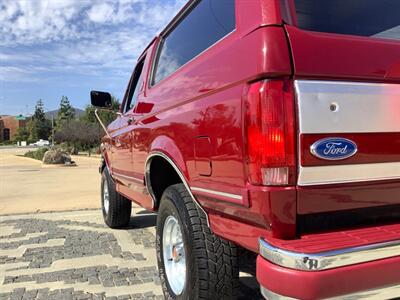1991 Ford Bronco Silver Anniversary Edition   - Photo 14 - Escondido, CA 92029