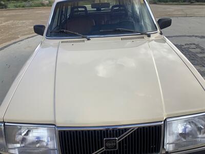 1987 Volvo 240 DL  Wagon - Photo 4 - Escondido, CA 92029