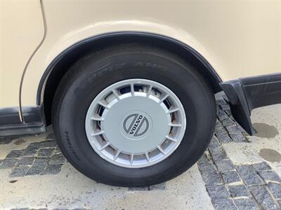 1987 Volvo 240 DL  Wagon - Photo 50 - Escondido, CA 92029