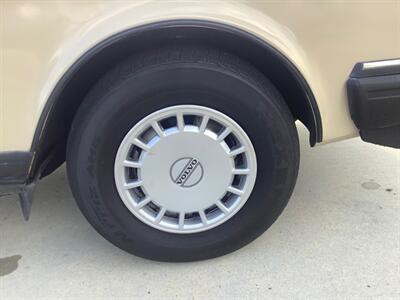 1987 Volvo 240 DL  Wagon - Photo 52 - Escondido, CA 92029