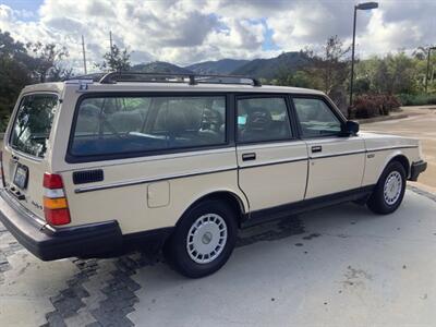 1987 Volvo 240 DL  Wagon - Photo 12 - Escondido, CA 92029