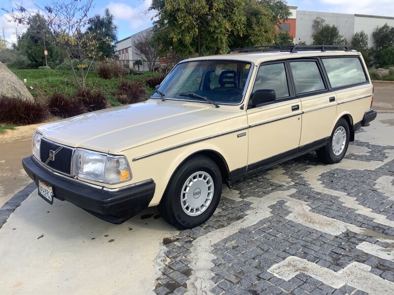 1987 Volvo 245's photo