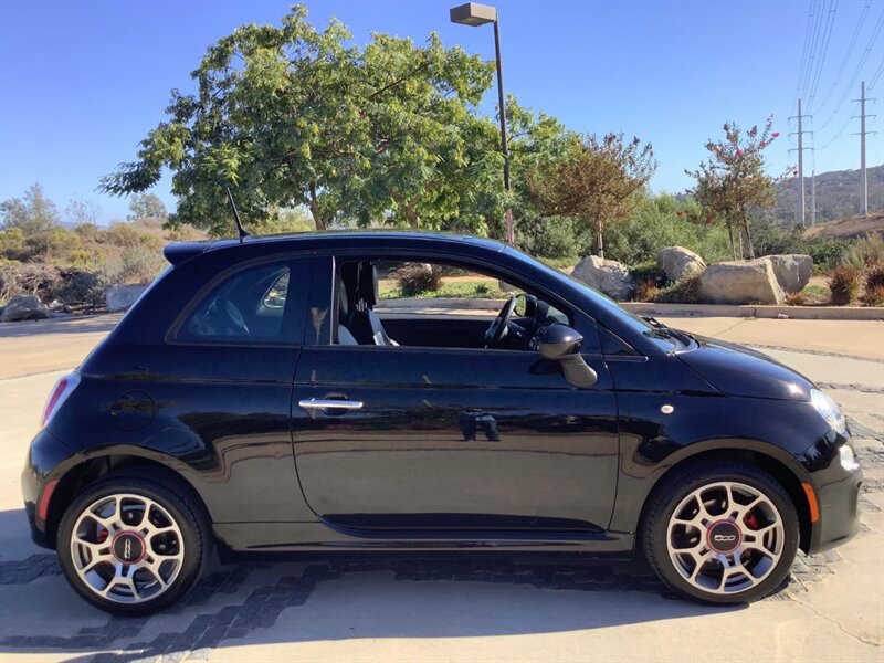 2015 Fiat 500 Sport photo 4