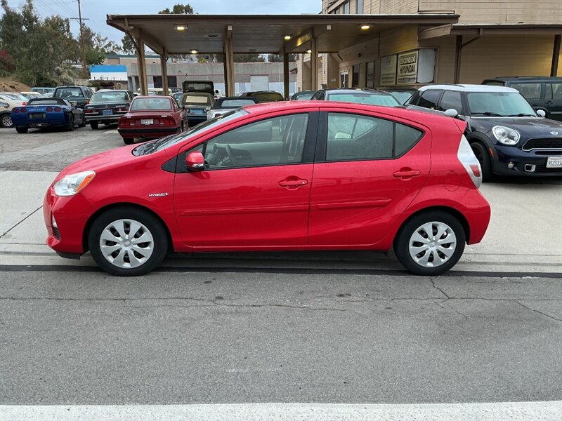 2014 Toyota Prius c Three