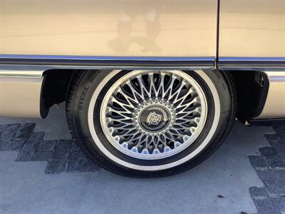 1995 Cadillac DeVille   - Photo 47 - Escondido, CA 92029