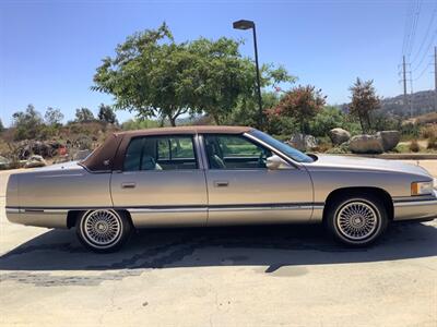 1995 Cadillac DeVille   - Photo 5 - Escondido, CA 92029