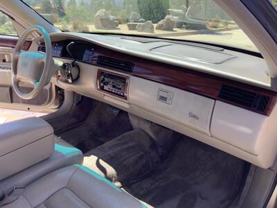 1995 Cadillac DeVille   - Photo 23 - Escondido, CA 92029