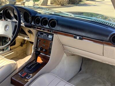 1980 Mercedes-Benz SL-Class   - Photo 24 - Escondido, CA 92029