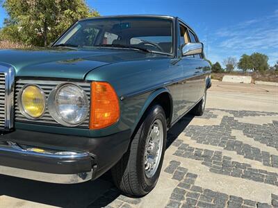 1985 Mercedes-Benz 300D TurboDiesel - Photo 8 - Escondido, CA 92029