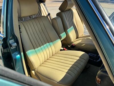 1985 Mercedes-Benz 300D TurboDiesel - Photo 31 - Escondido, CA 92029