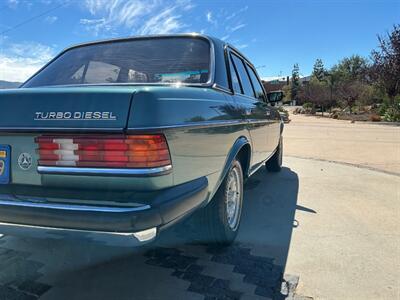 1985 Mercedes-Benz 300D TurboDiesel - Photo 12 - Escondido, CA 92029