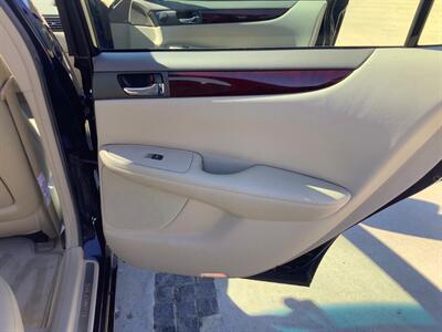 2004 Lexus ES   - Photo 30 - Escondido, CA 92029