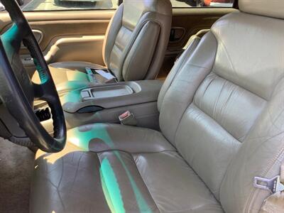 1996 Chevrolet Suburban K2500   - Photo 12 - Escondido, CA 92029