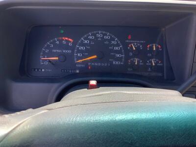 1996 Chevrolet Suburban K2500   - Photo 8 - Escondido, CA 92029