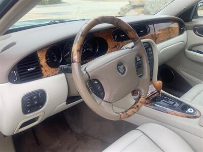 2004 Jaguar XJ8 Vanden Plas   - Photo 21 - Escondido, CA 92029
