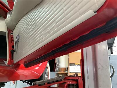1957 Ford Thunderbird   - Photo 71 - Escondido, CA 92029