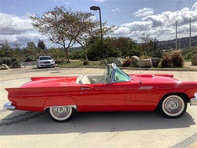 1957 Ford Thunderbird   - Photo 5 - Escondido, CA 92029