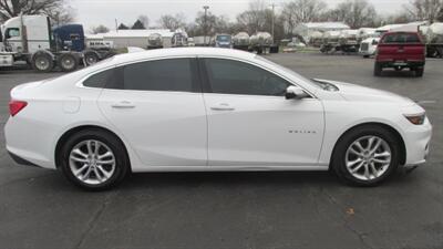 2017 Chevrolet Malibu LT   - Photo 1 - Carrollton, KY 41008