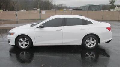 2020 Chevrolet Malibu LS   - Photo 1 - Carrollton, KY 41008