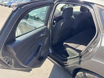 2018 Ford Focus SE   - Photo 16 - Pittsburg, CA 94565