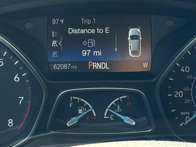 2018 Ford Focus SE   - Photo 3 - Pittsburg, CA 94565