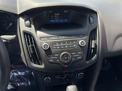2018 Ford Focus SE   - Photo 11 - Pittsburg, CA 94565