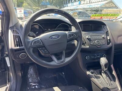 2018 Ford Focus SE   - Photo 9 - Pittsburg, CA 94565