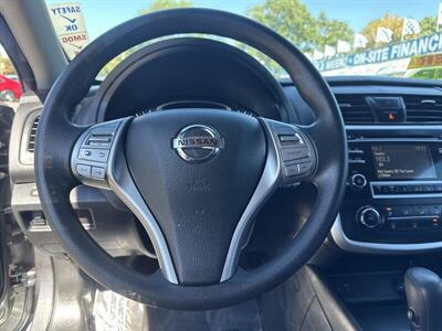 2017 Nissan Altima 2.5 S   - Photo 4 - Pittsburg, CA 94565-2812