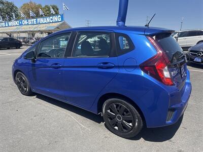 2015 Honda Fit LX   - Photo 16 - Pittsburg, CA 94565-2812