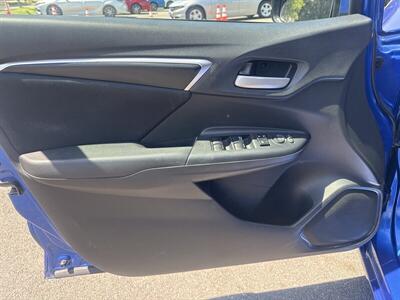 2015 Honda Fit LX   - Photo 11 - Pittsburg, CA 94565-2812