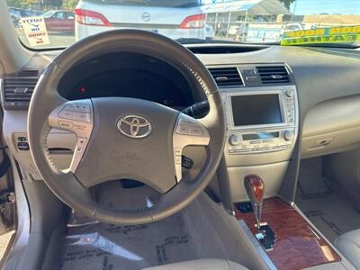 2010 Toyota Camry XLE V6   - Photo 8 - Pittsburg, CA 94565-2812