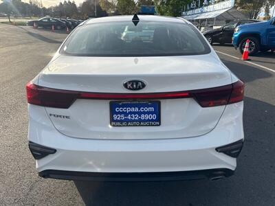 2021 Kia Forte LXS   - Photo 18 - Pittsburg, CA 94565-2812