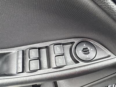 2017 Ford Focus SE   - Photo 11 - Pittsburg, CA 94565-2812