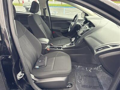 2017 Ford Focus SE   - Photo 24 - Pittsburg, CA 94565-2812