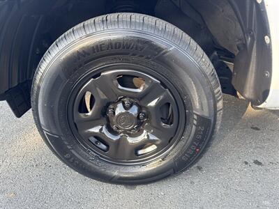 2013 Toyota Tacoma   - Photo 9 - Pittsburg, CA 94565-2812