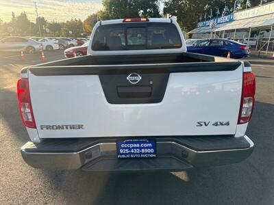 2016 Nissan Frontier SV V6   - Photo 17 - Pittsburg, CA 94565-2812