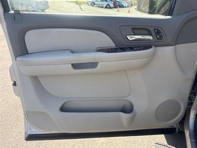 2009 Chevrolet Silverado 1500 LTZ   - Photo 11 - Pittsburg, CA 94565-2812