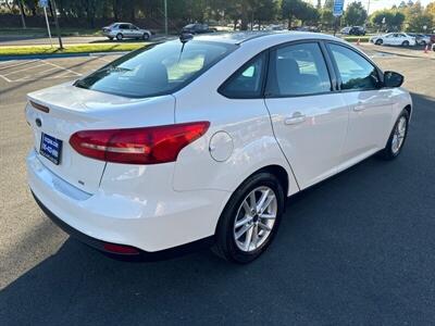 2017 Ford Focus SE   - Photo 20 - Pittsburg, CA 94565-2812