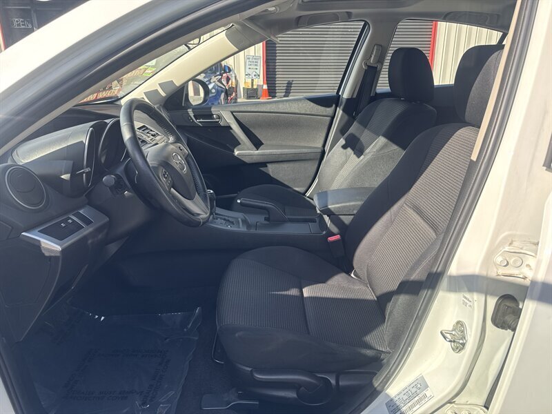 2013 Mazda Mazda3 i Touring  