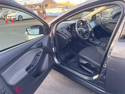 2012 Ford Focus S   - Photo 4 - Pittsburg, CA 94565-2812