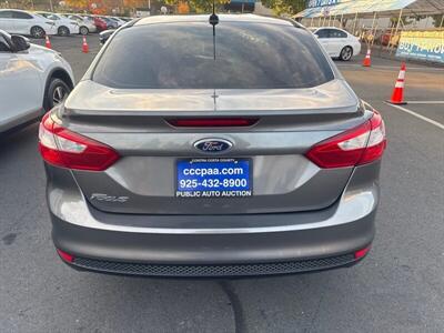 2012 Ford Focus S   - Photo 13 - Pittsburg, CA 94565-2812