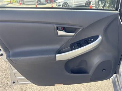 2011 Toyota Prius Five   - Photo 13 - Pittsburg, CA 94565-2812