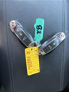 2012 Porsche Cayenne S Hybrid   - Photo 27 - Pittsburg, CA 94565-2812