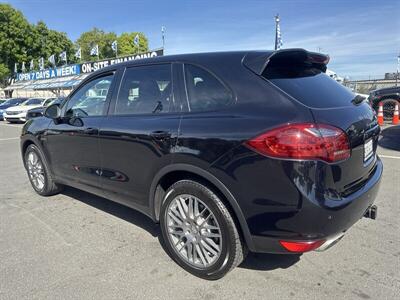 2012 Porsche Cayenne S Hybrid   - Photo 18 - Pittsburg, CA 94565-2812