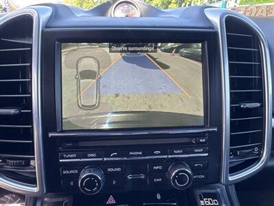 2012 Porsche Cayenne S Hybrid   - Photo 9 - Pittsburg, CA 94565-2812